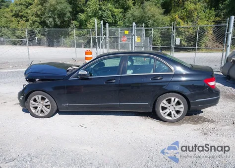 2009 Mercedes-Benz C 300 Luxury 4Matic from USA, damaged, VIN WDDGF81X39F202841